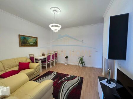SHITET APARTAMENT 2+1,RRUUGA E THEESARIT,FRESK