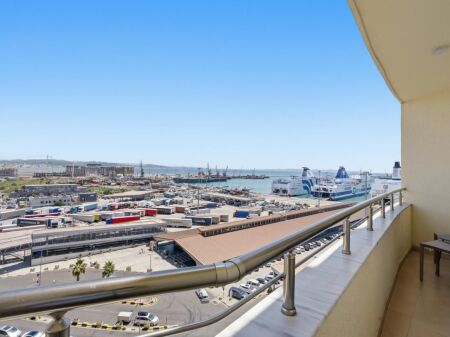  Apartament me Qira – Rruga e Portit, Durrës