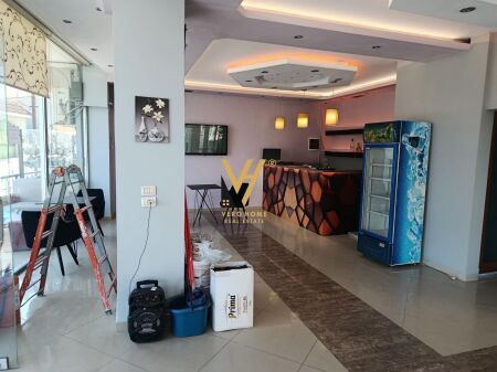JEPET AMBIENT BIZNESI 120 M2 ME QIRA TE KODRA E PRIFTIT 50.000 LEKE