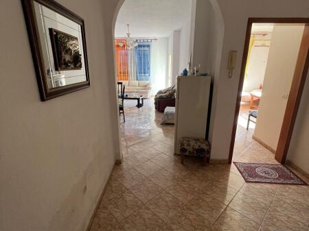 APARTAMENT 2+1 PËR SHITJE – PRANË SHKOLLËS EFTALI KOÇI!
