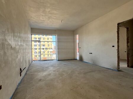 🏢 MEIS GARDEN – SHITET APARTAMENT 2+1+2