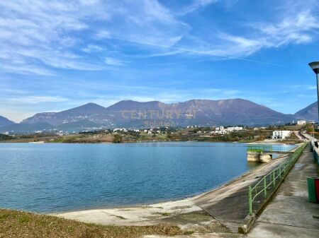 VILLA SU 3 PIANI IN AFFITTO VICINO AL LAGO DI FARKA!