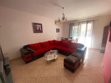 Qera, Apartament 2+1, Fresk, Tiranë.