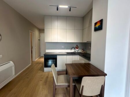 Jepet me qira apartament 1+1
