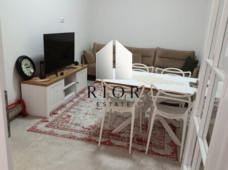 Qera | Apartament 1 + 1| Shkolla Besnik Sykja | 550 €/Muaj
