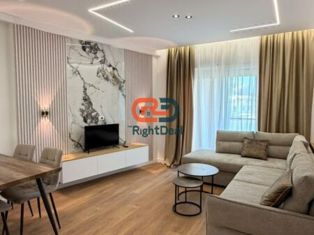 Vicino a 21-Dhjetori, Appartamento 1+1 in Vendita, Completamente Investito!!