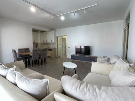 Apartament 3+1+2 Per Qira Ne Astir