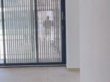 Shitet apartament 1+1 tek Selvia , Rruga e Dibres .