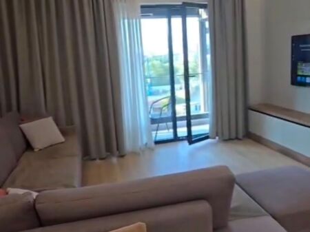 Shitet Apartament 1+1 "Liqeni i thate"
