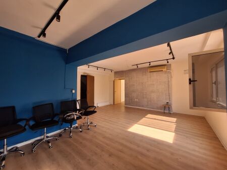 PREMISES 100 m² FOR RENT FOR OFFICES – IN THE CENTER