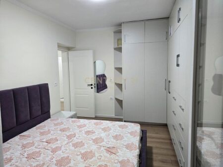 Apartament 2+1 per qera prane rrges Mine Peza