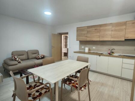 APARTAMENT 2+1