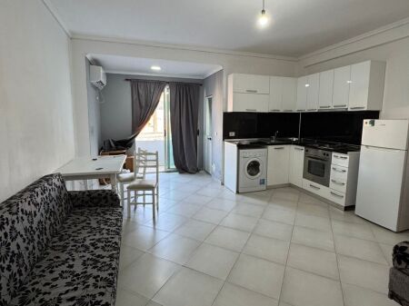 VENDESI APPARTAMENTO 137.7 M2