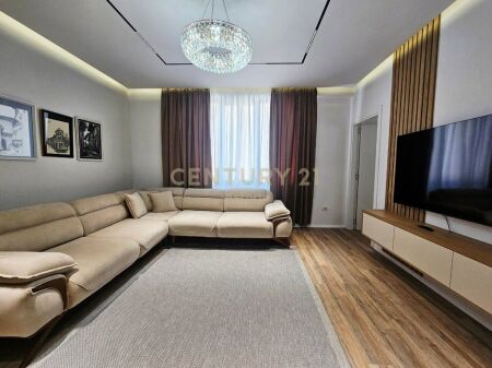 Jepet me Qira Apartament Modern 2+1 te “Rezidenca Xheluks” 850 € /Muaj