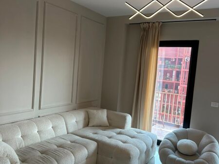 APARTAMENT 3+1+2 ME QIRA – RRUGA E KAVAJËS