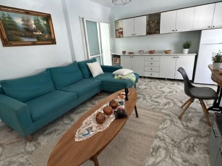 Appartamento 1+1, 70 m² vicino alla Moschea dei Tabakëve!