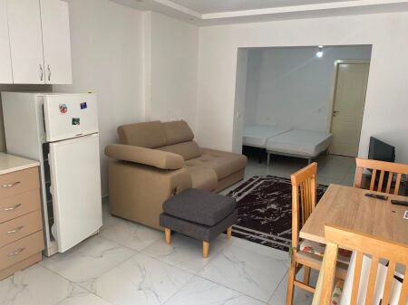 STUDIO FOR RENT AT VASIL SHANTO 400 €