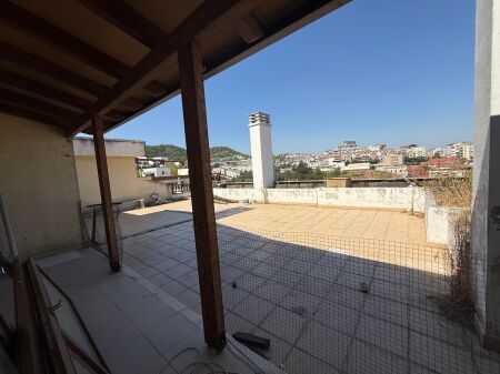 Attic apartment with parking space