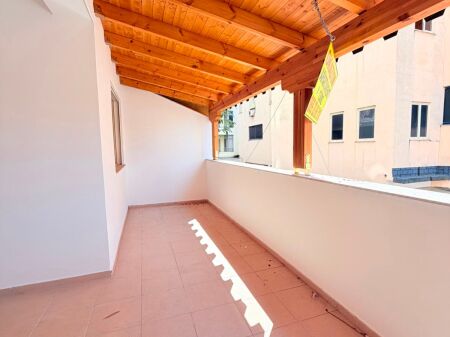 SHITET APARTAMENT 2+1+2 NE ZONEN E ISH URT, DURRES