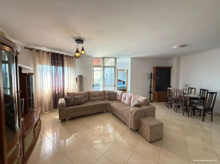 Appartamento In Affitto 2+1 in Via Barrikadave (ID B2202058) Tirana