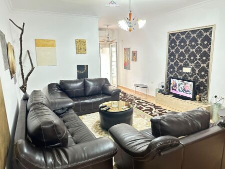 Appartamento in Affitto 2+1 a Zogu i Zi (ID B2201422) Tirane