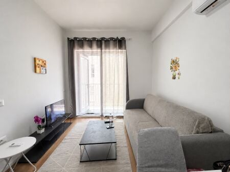 In Fresk apartment for rent 37,000 leke