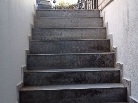 OCCASION Business premises for sale opposite Delijorgji