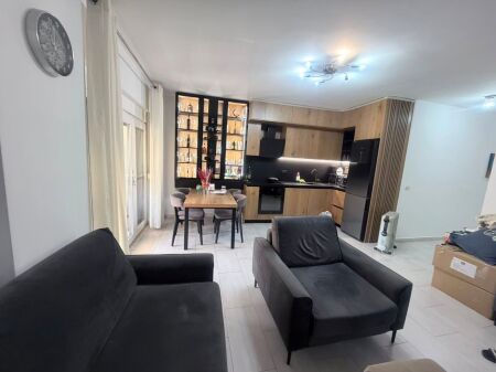 Apartment 2+1 for rent Rr. Naim Frasheri !