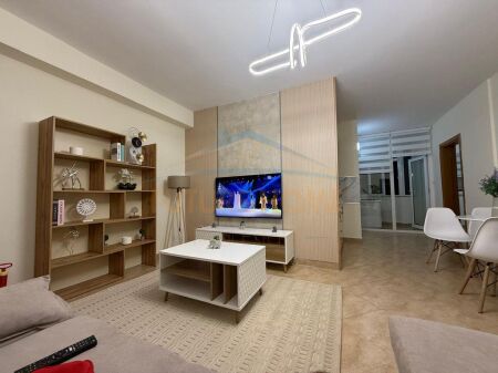 Affitto, Appartamento 1+1 Via Siri Kodra, Selvia, Tirana ELT72985