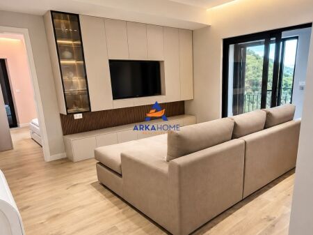 APPARTAMENTO IN AFFITTO 2+1+BALCONE+POSTO AUTO "RESIDENZA KODRA E DIELLIT 2,KODRA E DIELLIT" 1000 EURO