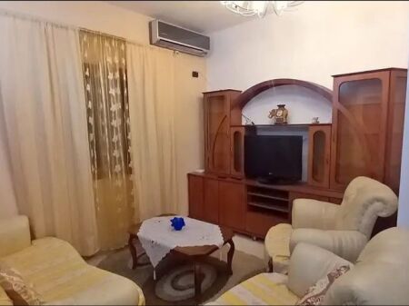 SHTEPI 1+1 ME QIRA  - SHKOZE, TIRANE