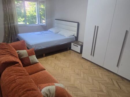 🏡 Jepet me Qira 2+1 📍Rruga e Durrësit💰 80,000 lekë/muaj bruto