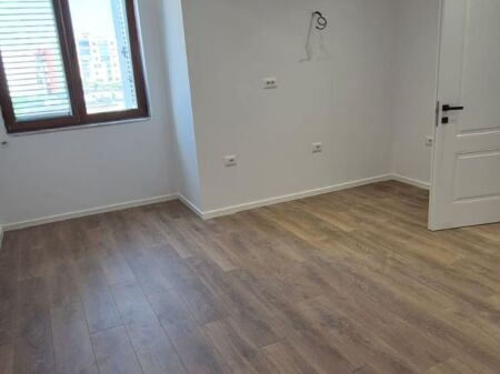 For Sale: 2+1 Apartment on Isuf Elezi Street.