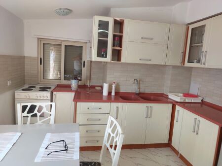 Apartament 2+1,perball Kompleksi Delijorgji.