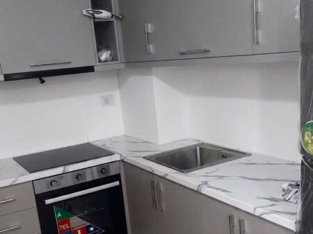 Jepet me qira apartament 1+1 në Yzberisht!
