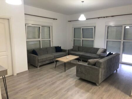 Affitto, Appartamento 2+1+2, Complesso Mangalem, Tirana.