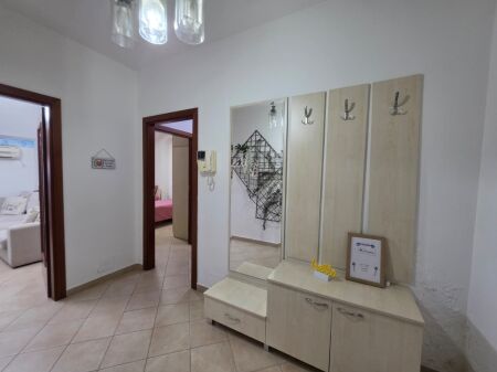 Apartament me Qira 2+1+2, Komuna e Parisit