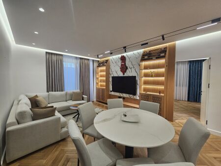 Apartment 2+1+2 for sale at Kompleksi Fratari in Astir, Yzberisht.