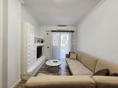JEPET ME QERA APARTAMENT 1+1, PA MALORE TE LIQENI I THATË