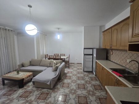 1+1/QiraMedreseja 55 000 lek