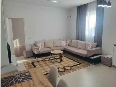 Qera, Apartament 1+1+ Post Parkimi, Rruga Siri Kodra, Tirane