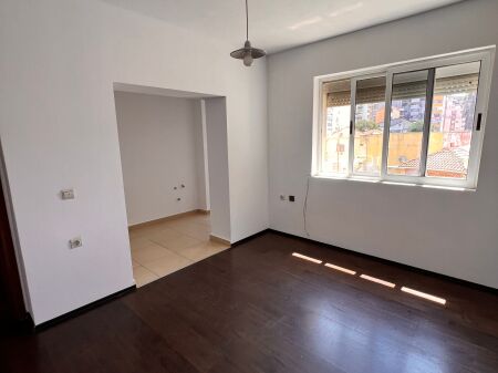 Shitet Apartament 2+1 – Selvia