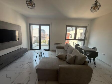 Apartment 1+1 for rent in Ndregjoni Bulevardi ri furnished 55000 lek