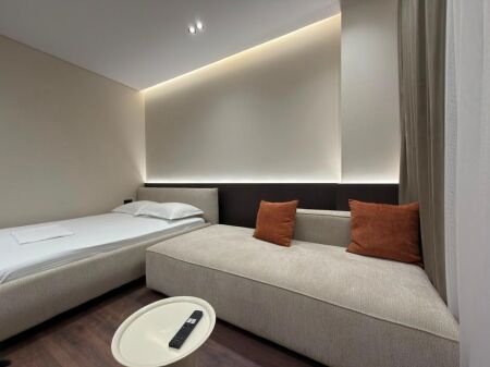 2 Studios for sale, Pazari i Ri!