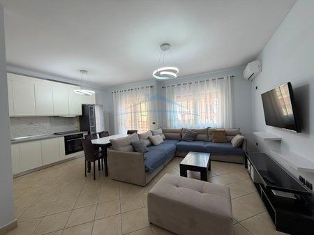 Qera , Apartament 2+1+2 , Qender , Tirane