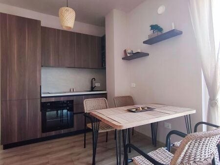 Appartamento 1+1 in Affitto a Golem – Centro, 270 m dal Mare