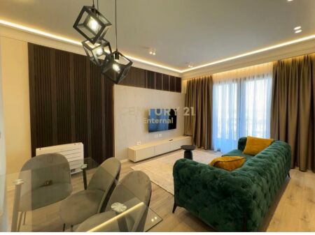 Apartament luksoz 2+1+2  per qira tek Garden Building
