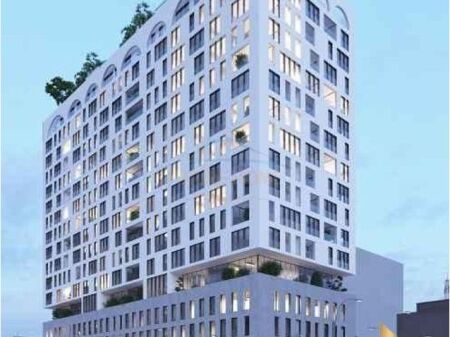 Shitet, Apartament 2+1+2, Komuna e Parisit