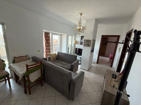 Shitet, Apartament 1+1,Laprakë,Tiranë