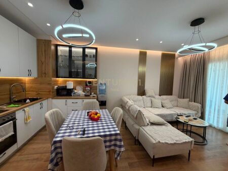 Apartment for rent 1+1 opposite Ring Center, at Zogu I Zi!